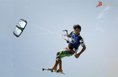 Kitesurfing_(49).jpg